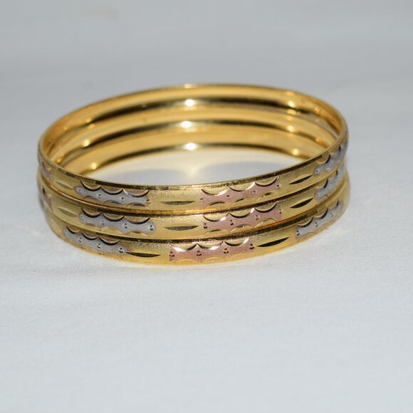 Vintage Set of 3 Etched Goldtone  Bangles EUC - Picture 4 of 4